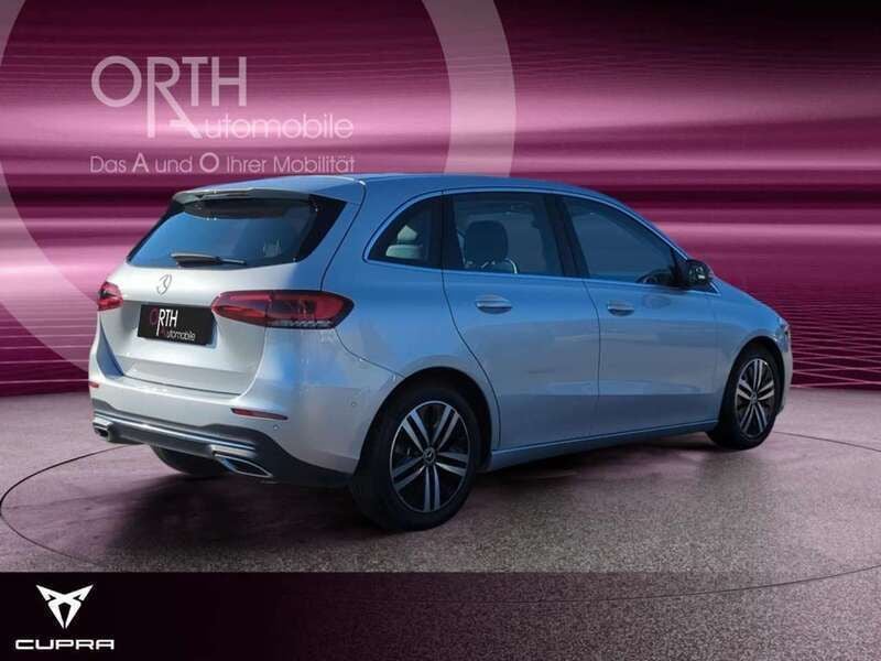 Gebraucht Mercedes B180 136 PS (100 kW) 2022 Silber Van / Kleinbus