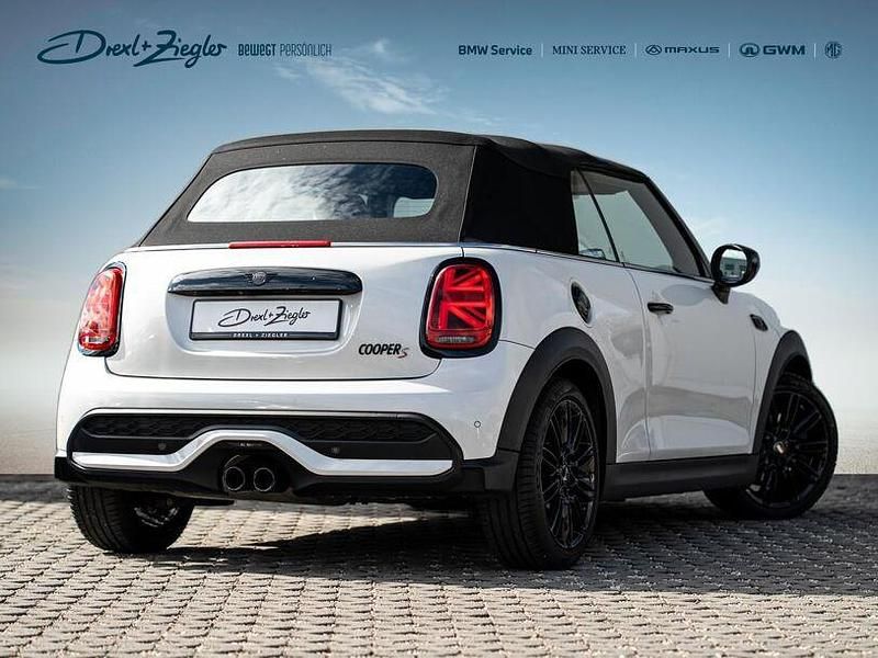 Gebraucht Mini Cooper S Classic 178 PS (130 kW) 2023 Weiss Kleinwagen