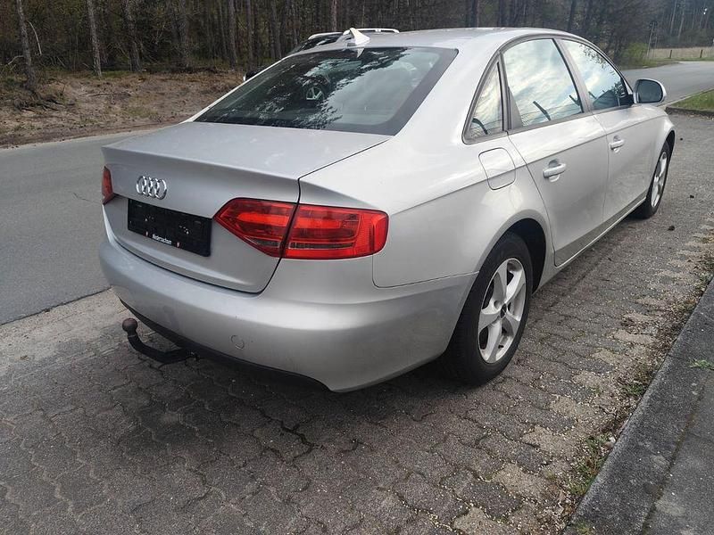 Używany Audi A4 Ambiente 160 KM (117 kW) 2008 Srebrny Sedan/Limuzyna