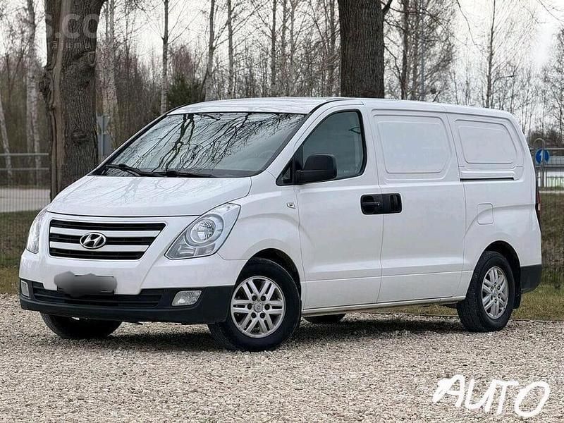Weiß Gebraucht 2016 Hyundai H-1 Van / Kleinbus | 11.500 € (Fairer Preis) - Bild 1/4