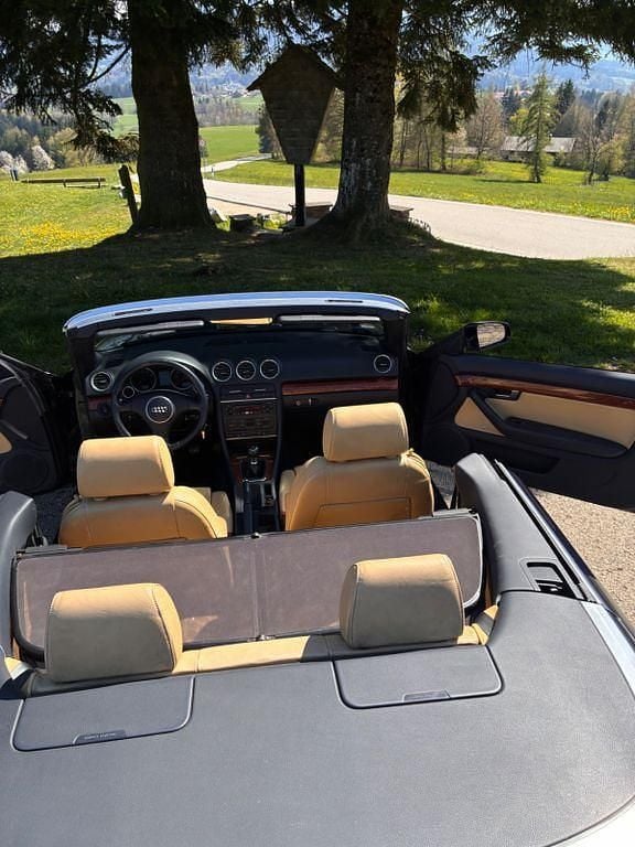 Gebraucht Audi Cabriolet 163 PS (119 kW) 2005 Blau Cabrio