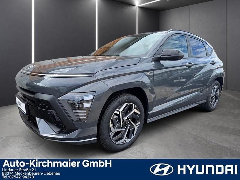 Grau Neu 2025 Hyundai Kona N Line SUV | 35.680 € (Teuer) - Bild 1/4