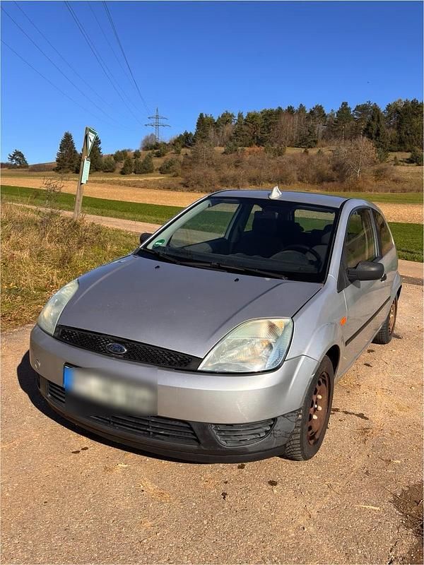 Silber Gebraucht 2003 Ford Fiesta Kleinwagen | 1.899 € (Fairer Preis) - Bild 1/4