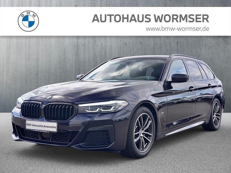 M carbonschwarz Gebraucht 2022 BMW 520 M Sport Kombi | 32.460 € (Fairer Preis) - Bild 1/4