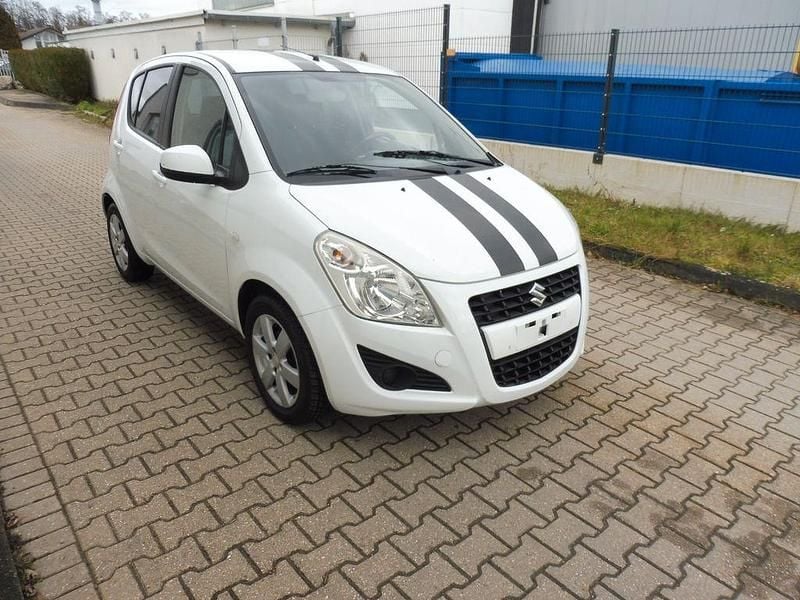 Gebraucht Suzuki Splash Club 68 PS (50 kW) 2013 Weiß Kleinwagen