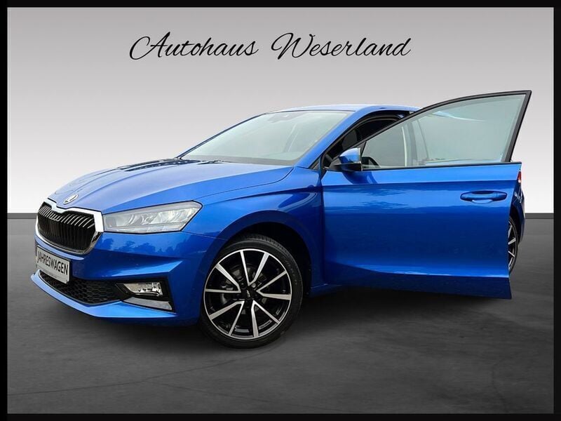 Blau Gebraucht 2024 Skoda Fabia Selection Limousine | 18.490 € (Fairer Preis) - Bild 1/2