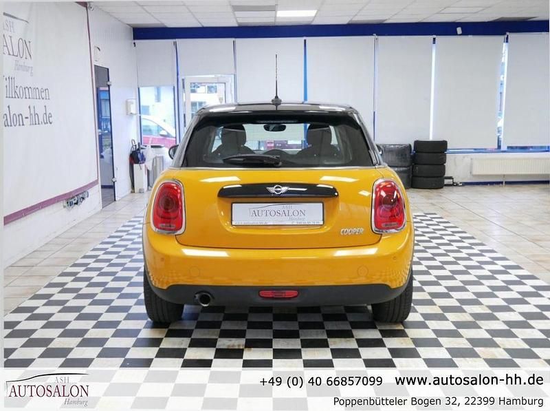 Gebraucht Mini Cooper Pepper 136 PS (100 kW) 2017 Orange Kleinwagen