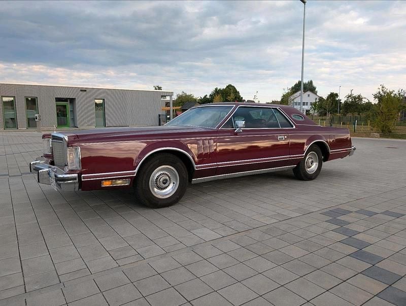 Rot Gebraucht 1978 Lincoln Continental Limousine | 16.000 € - Bild 1/4