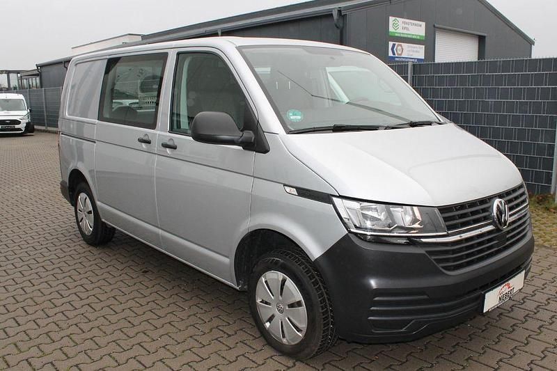 Second-hand VW Transporter 150 CP (110 kW) 2022 Argintiu Van