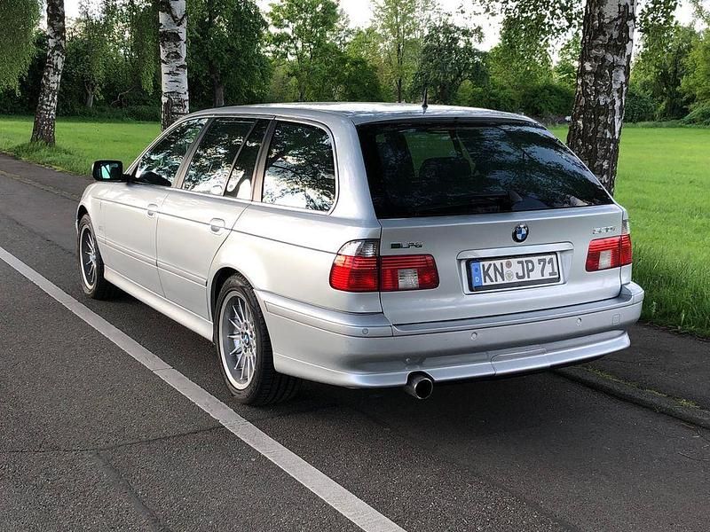 Gebraucht BMW 520 170 PS (125 kW) 2003 Silber Limousine