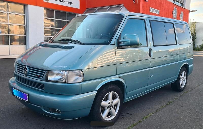 Grün Gebraucht 2001 VW Multivan Van / Kleinbus | 15.999 € - Bild 1/4