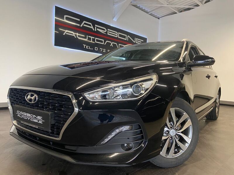 Schwarz Gebraucht 2019 Hyundai i30 Trend Kombi | 12.790 € (Guter Preis) - Bild 1/4