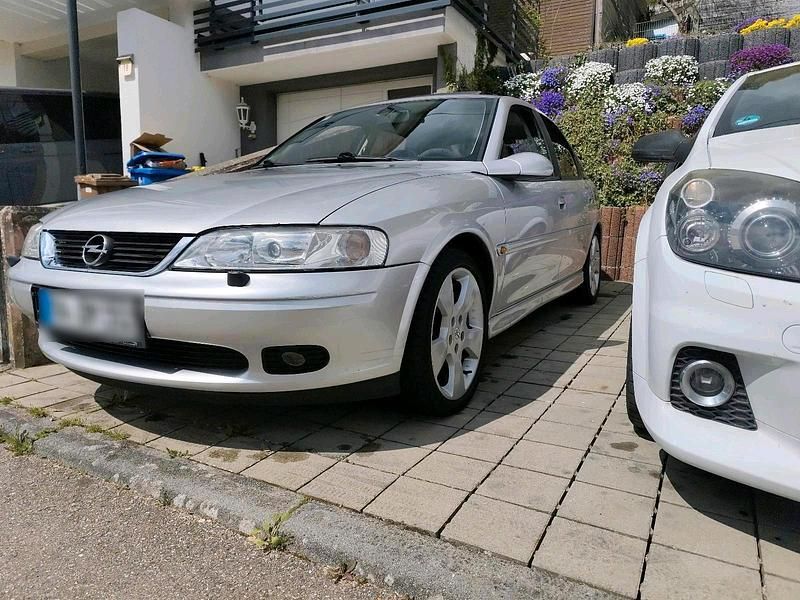 Gebraucht Opel Vectra 116 PS (85 kW) 2000 Limousine