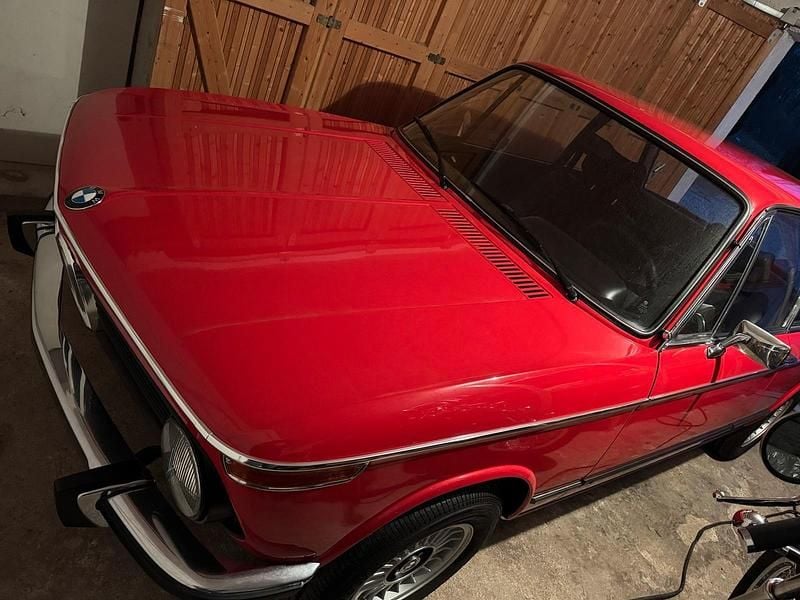 Rot Gebraucht 1974 BMW 1802 Coupé | 28.666 € - Bild 1/4