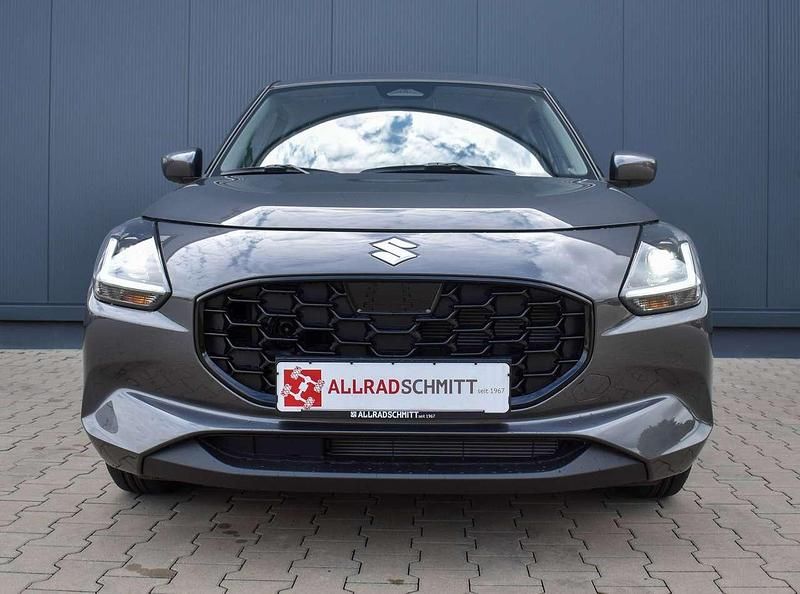 Neu Suzuki Swift Club 83 PS (61 kW) 2026 Mineral gray Kleinwagen