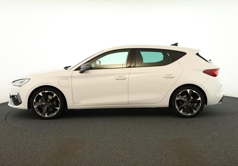 Gebraucht Cupra Leon 204 PS (150 kW) 2022 Candy weiss SUV