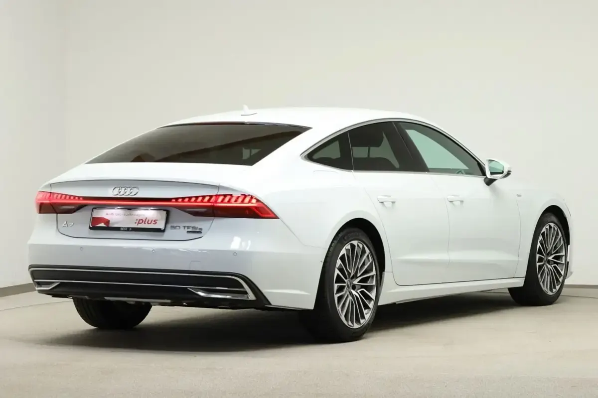 Gebraucht Audi A7 Sportback S-Line 299 PS (219 kW) 2023 Weiß Kleinwagen