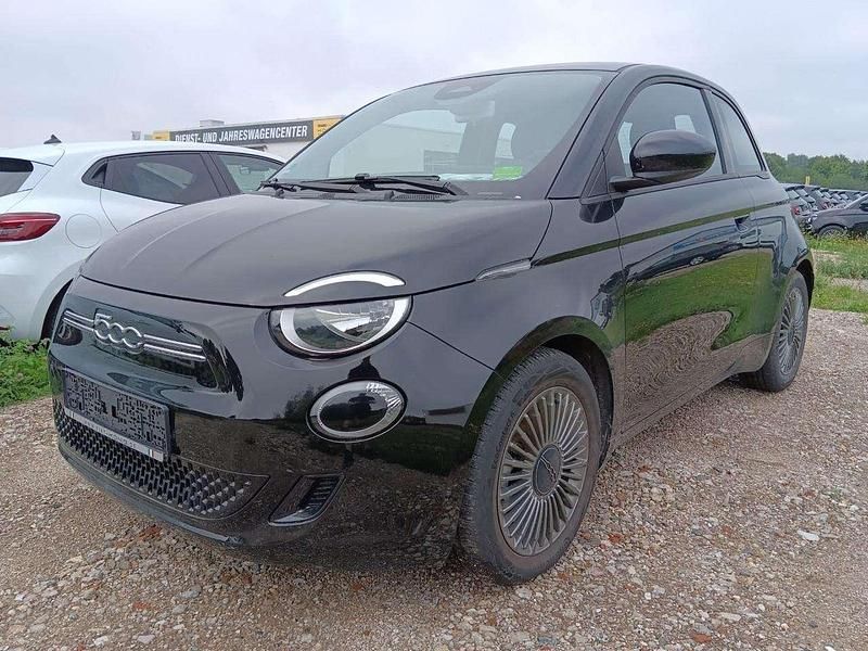 Onyxschwarz Gebraucht 2022 Fiat 500e Icon Kleinwagen | 15.990 € (Superpreis) - Bild 1/4