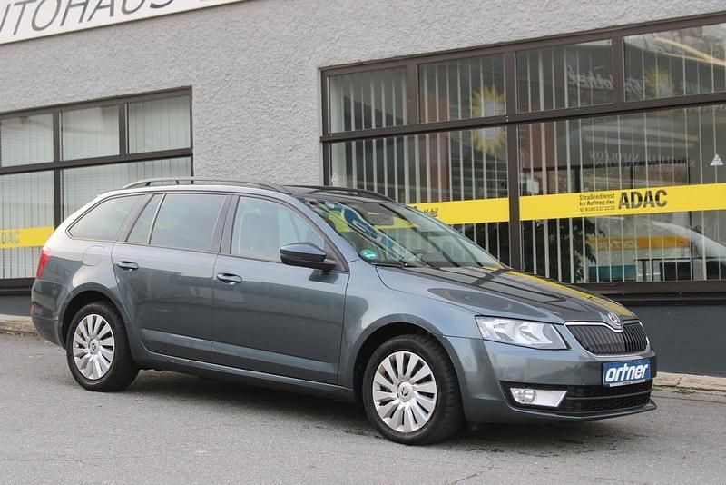 Grau Gebraucht 2015 Skoda Octavia Ambition Kombi | 7.500 € (Superpreis) - Bild 1/4