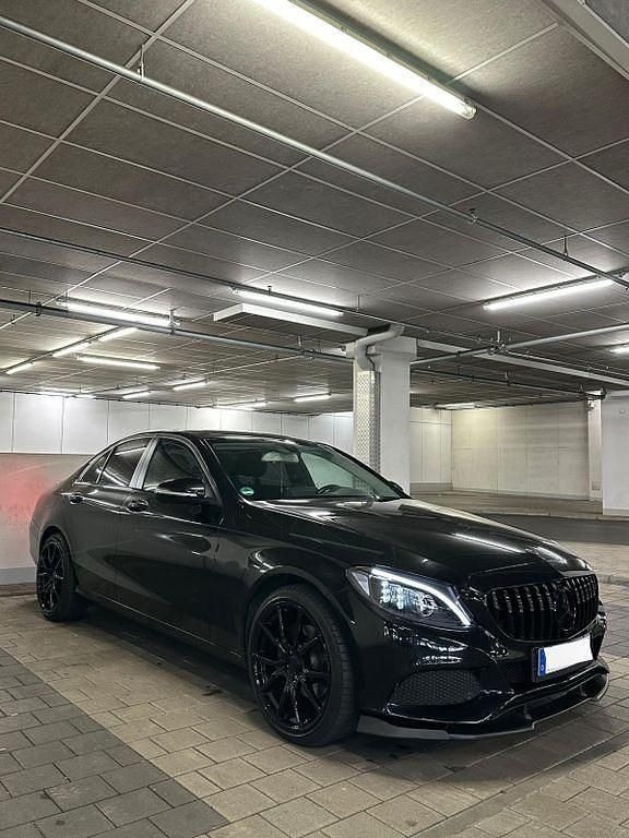 Gebraucht Mercedes 220 170 PS (125 kW) 2014 Schwarz Limousine