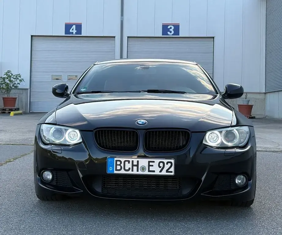 Gebraucht BMW 330 M Sport 245 PS (180 kW) 2011 Schwarz Coupé