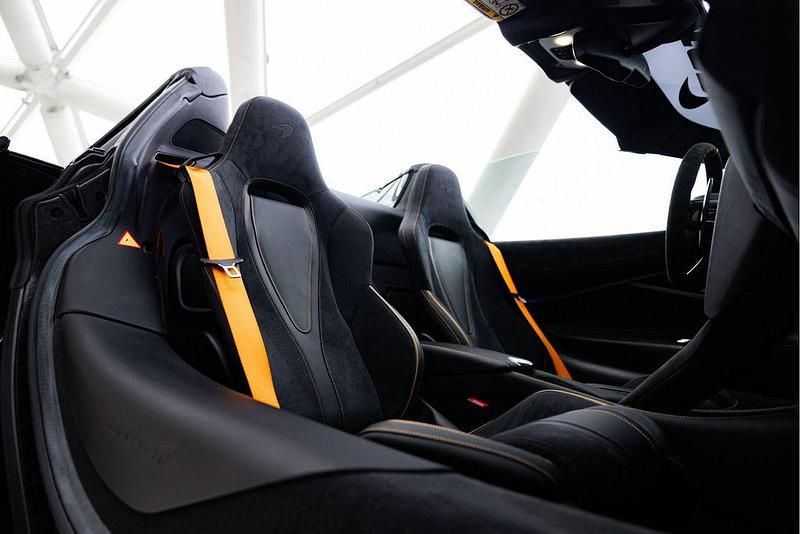 Gebraucht McLaren 720S 721 PS (530 kW) 2020 Silber Cabrio