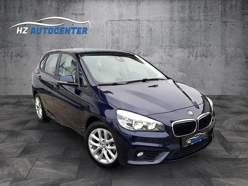 Blau Gebraucht 2017 BMW 216 Active Tourer Advantage Van / Kleinbus | 12.999 € (Fairer Preis) - Bild 1/4