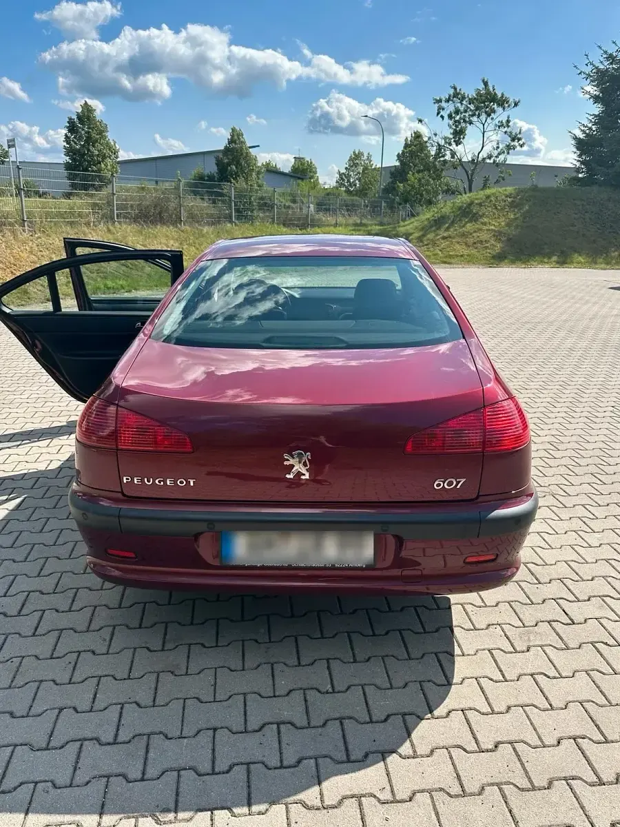Gebraucht Peugeot 607 133 PS (97 kW) 2003 Rot Limousine