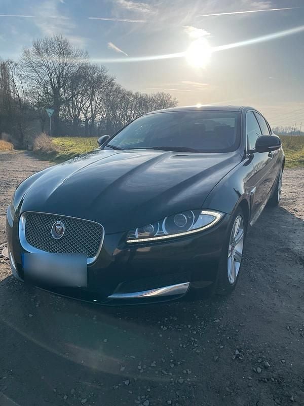 Gebraucht Jaguar XF 241 PS (177 kW) 2015 Schwarz Limousine