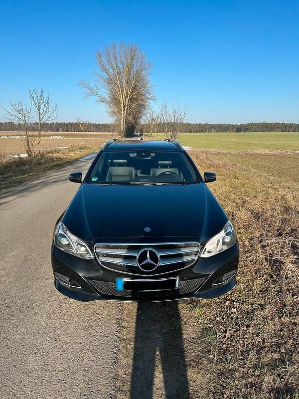 Gebraucht Mercedes E200 Avantgarde 184 PS (135 kW) 2013 Schwarz Kombi