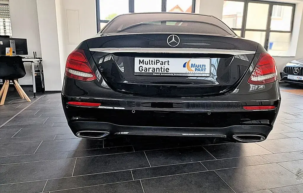 Gebraucht Mercedes E350 AMG 286 PS (210 kW) 2019 Schwarz Limousine