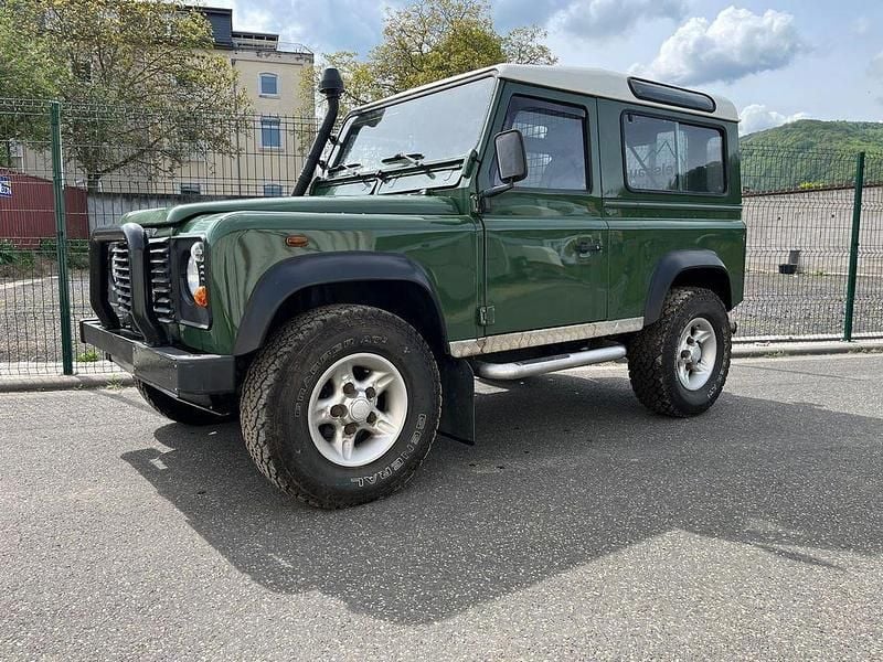 Gebraucht Land Rover Defender 122 PS (89 kW) 1999 Grün Kombi
