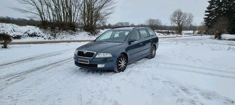 Gebraucht Skoda Octavia 105 PS (77 kW) 2007 Grau Kombi