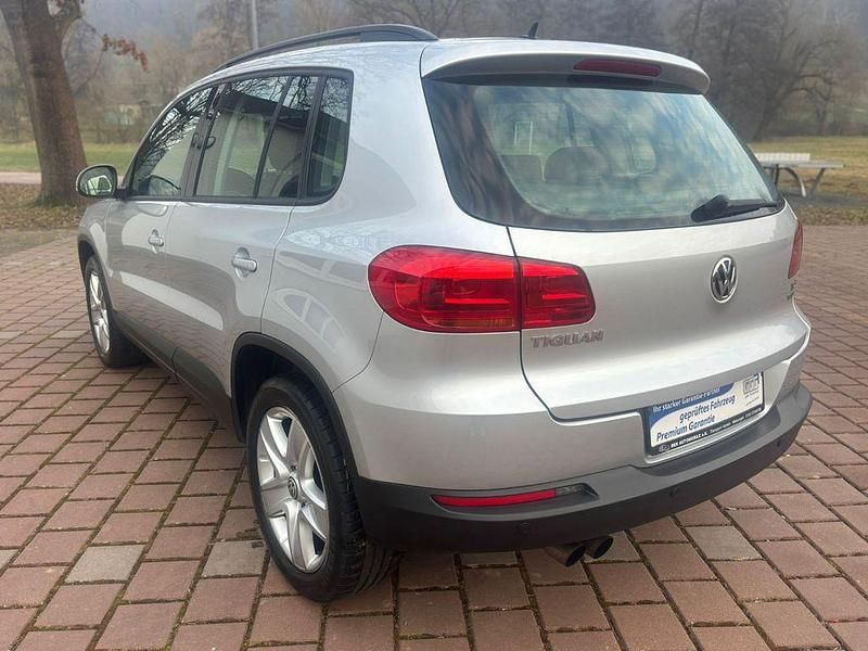 Gebraucht VW Tiguan Trendline 110 PS (80 kW) 2013 Silber SUV