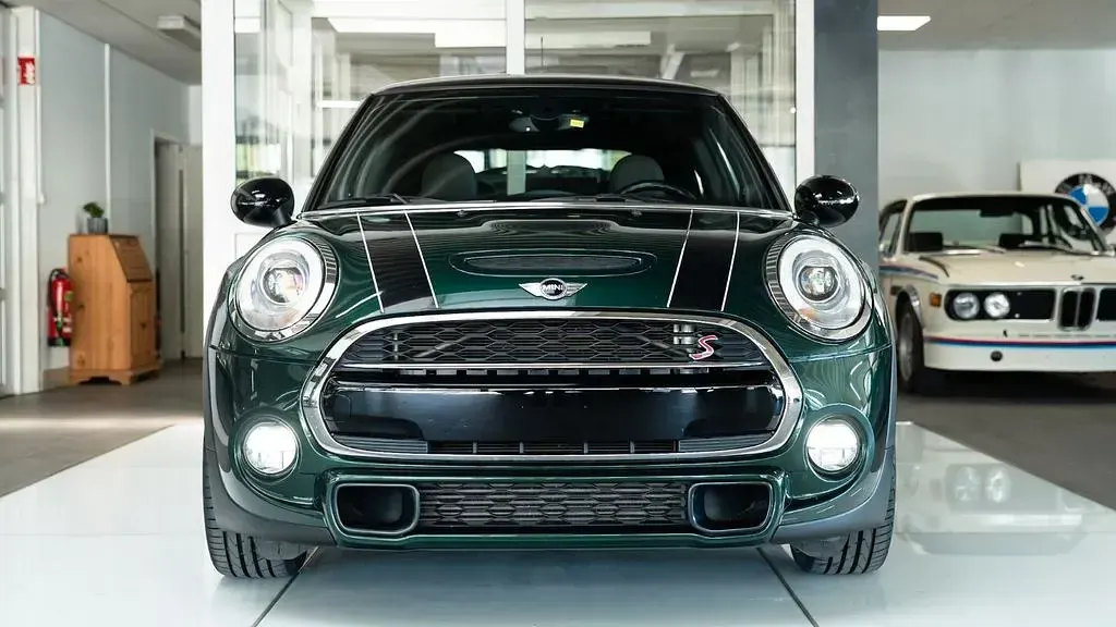 Second-hand Mini Cooper S 192 CP (141 kW) 2018 Verde Hatchback