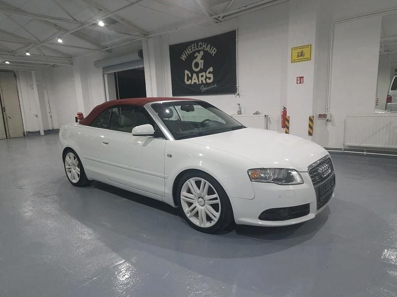 Weiß Gebraucht 2007 Audi S4 Cabriolet Sport Cabrio | 28.990 € (Etwas zu teuer) - Bild 1/4