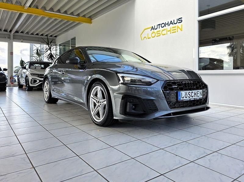 Grau Gebraucht 2022 Audi A5 Sportback S-Line Limousine | 33.990 € (Guter Preis) - Bild 1/4