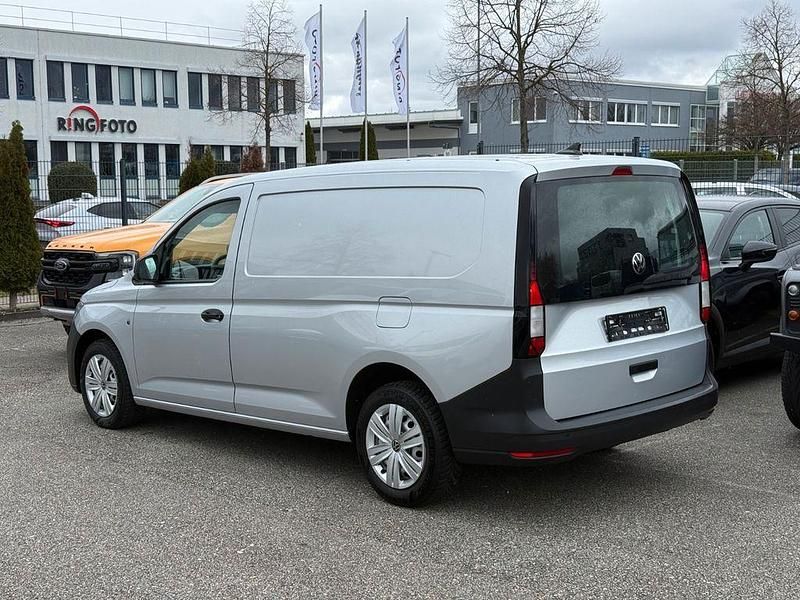 Gebraucht VW Caddy Maxi 102 PS (75 kW) 2022 Silber Van / Kleinbus
