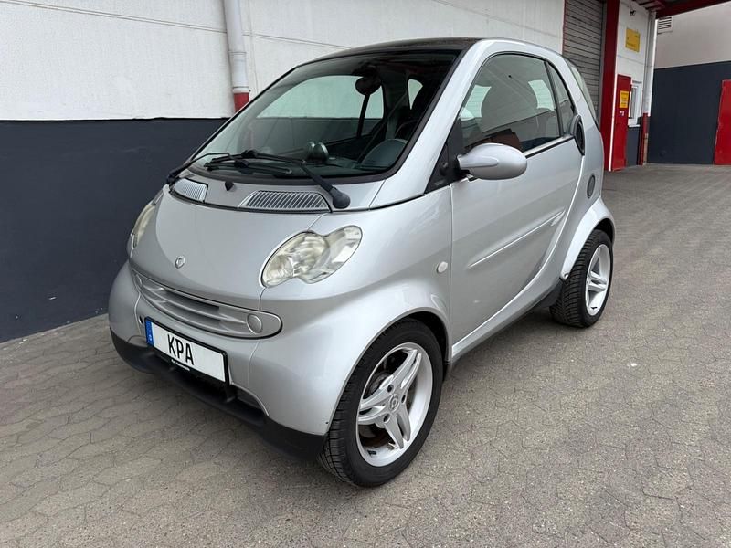 Silber Gebraucht 2003 Smart ForTwo Coupé Passion Kleinwagen | 2.390 € - Bild 1/4