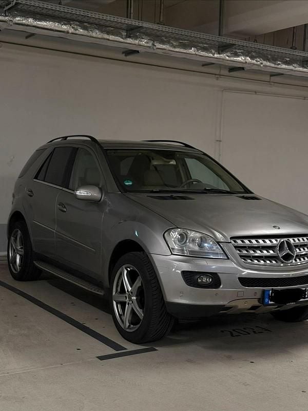 Gebraucht Mercedes ML320 224 PS (164 kW) 2007 SUV