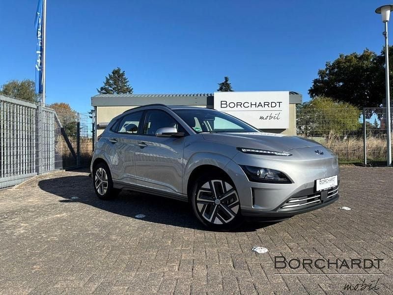 Grau Gebraucht 2022 Hyundai Kona Select SUV | 17.980 € (Fairer Preis) - Bild 1/4