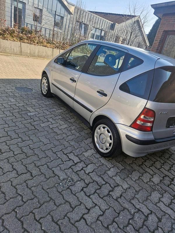 Gebraucht Mercedes A140 82 PS (60 kW) 2002 Silber Kleinwagen