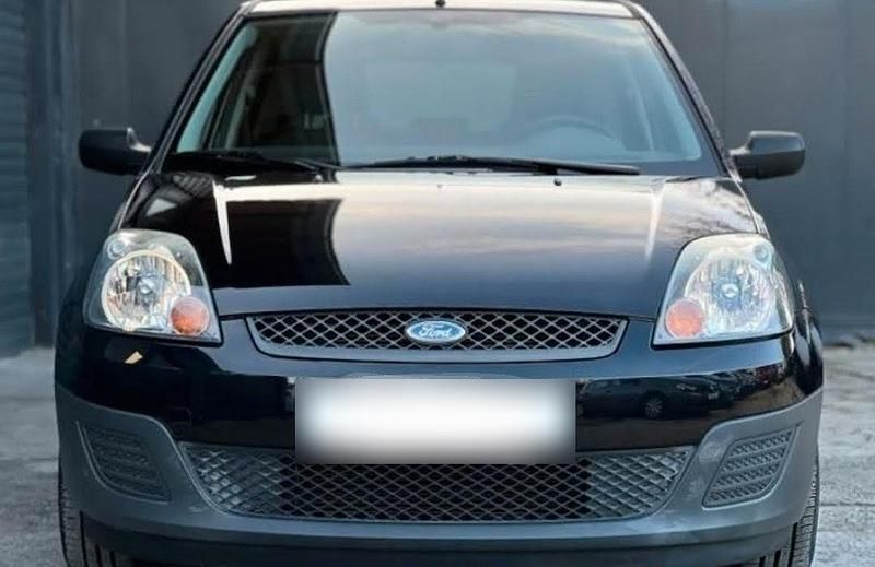 Gebraucht Ford Fiesta Ambiente 69 PS (50 kW) 2006 Schwarz Kleinwagen