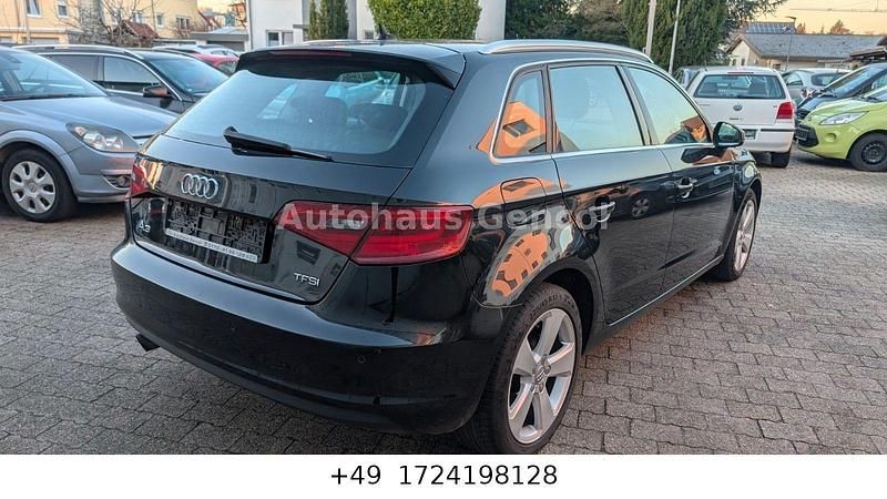 Gebraucht Audi A3 Sportback Ambition 105 PS (77 kW) 2013 Schwarz Kleinwagen