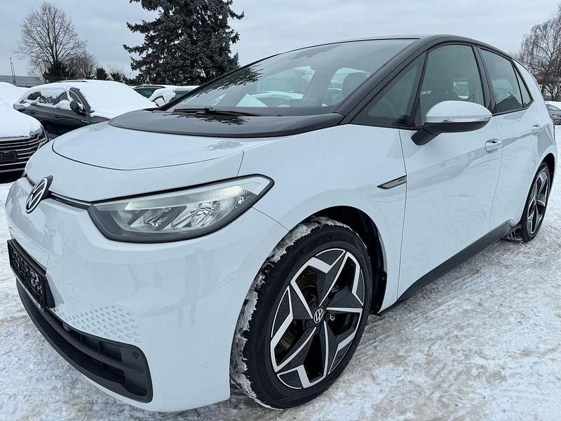 Weiß Gebraucht 2022 VW ID.3 Pro Kleinwagen | 16.590 € (Superpreis) - Bild 1/4