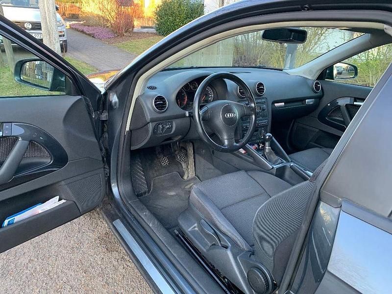 Gebraucht Audi A3 Ambiente 150 PS (110 kW) 2003 Grau Kleinwagen