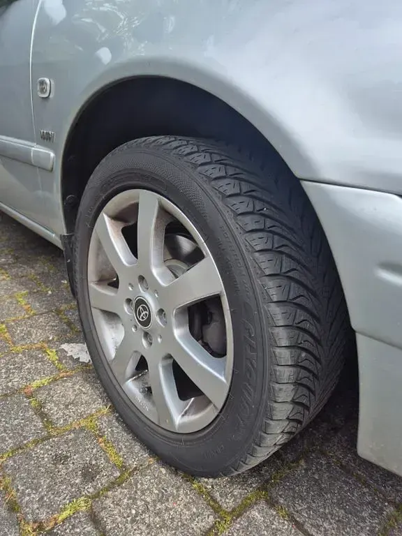 Gebraucht Toyota Corolla Sol 110 PS (80 kW) 2001 Silber Limousine