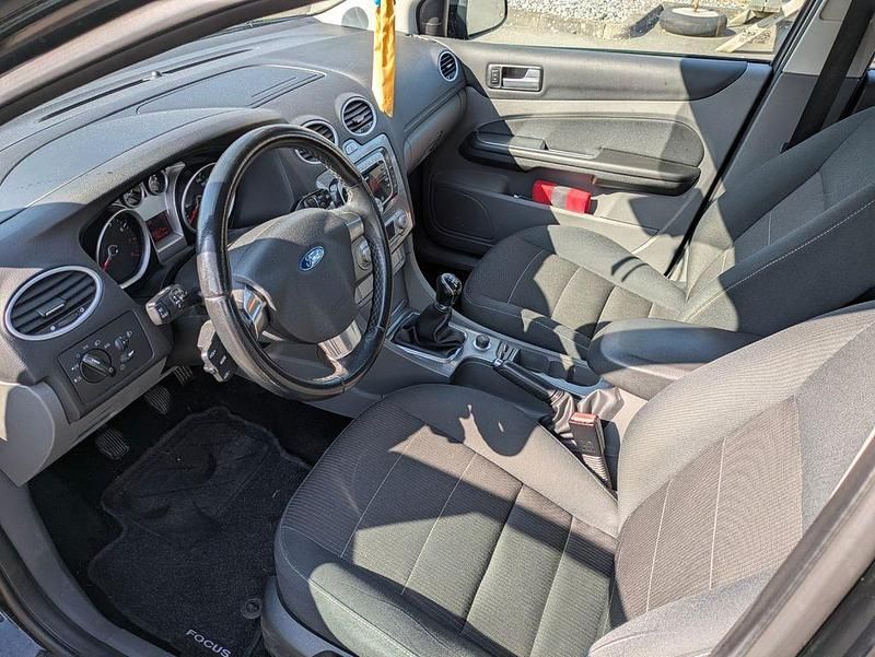 Gebraucht Ford Focus Titanium 145 PS (106 kW) 2009 Schwarz Limousine