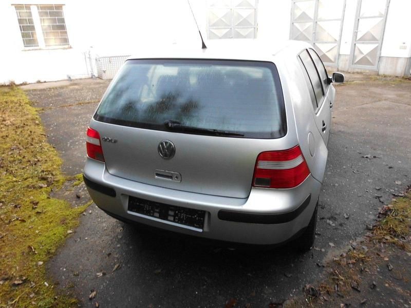 Gebraucht VW Golf IV 75 PS (55 kW) 2001 Silber Limousine