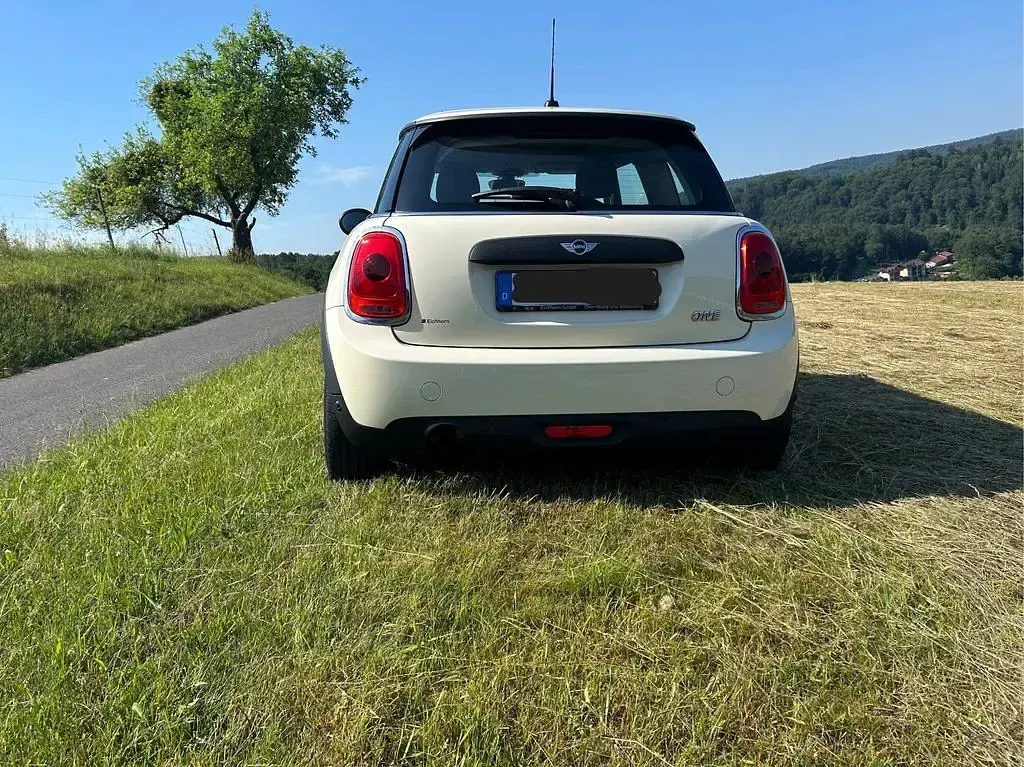 Gebraucht Mini John Cooper Works 102 PS (75 kW) 2017 Beige Kleinwagen
